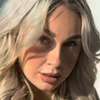 lizahoffman_ Naakt