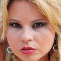 Luciana Cremonez Naakt