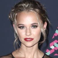Madison Iseman Naakt