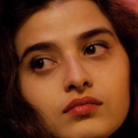 Manal Issa Naakt