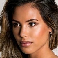 Manon Naakt