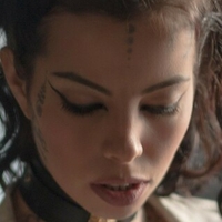 Marjo Suicide Naakt