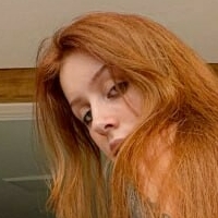 Mel Flores Naakt