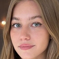 Melina Poulsen Naakt