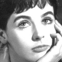 Millie Perkins Naakt