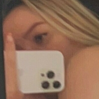 Millie Naakt