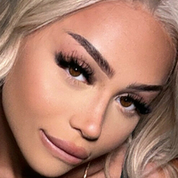 NinaaNicolette Naakt