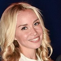 Noelle Reno Naakt