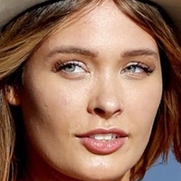 Olivia June Naakt