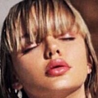 Pauline Baly Naakt