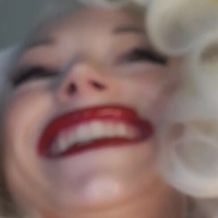 Pineup Pixie Naakt