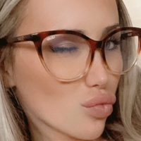 Samanthaauf Naakt