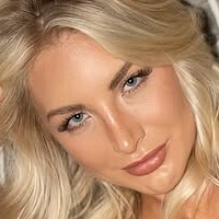 Shayna Holt Naakt