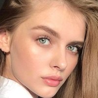 Snezhana Yanchenko Naakt