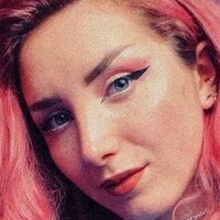 Sophie Burrell Naakt