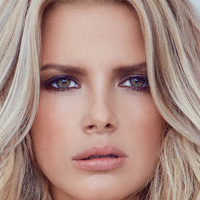 Stephanie Branton Naakt