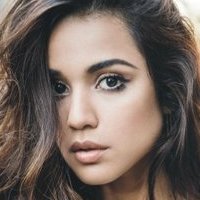 Summer Bishil Naakt