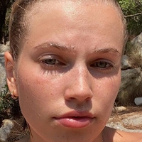 Thea Sofie Loch Naess Naakt