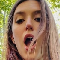 thevirginmeredith Naakt