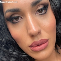 ts_antonella Naakt