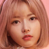 U.Hwa Naakt