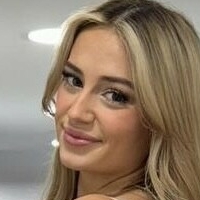 Vanessa Wende Naakt
