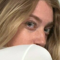 wildkatee Naakt