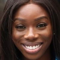 Yewande Naakt